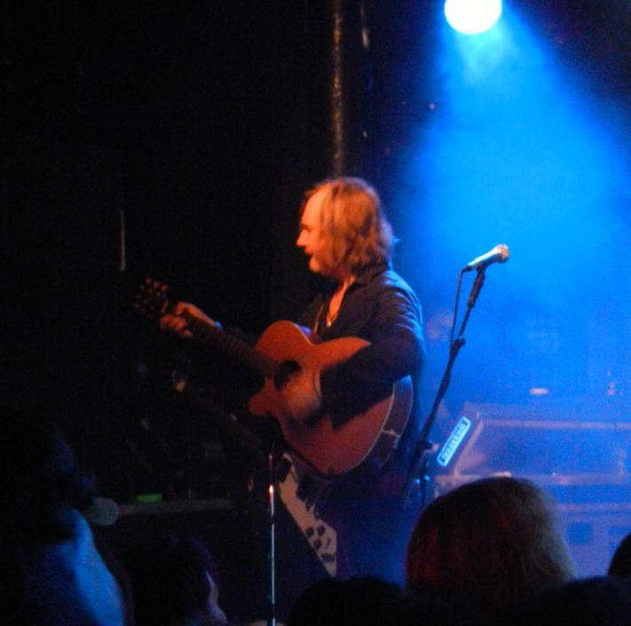thunder_xmas_show_nottingham_rock_city_2011-12-21 23-21-52_vin kieron atkinson